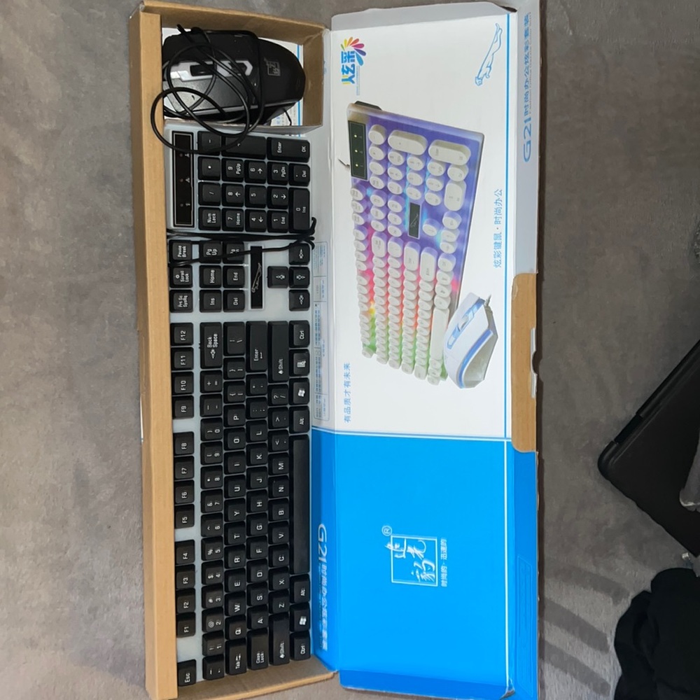 G21 light up keyboard. Brand new.